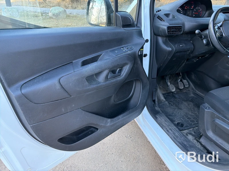 Peugeot Partner 1.5 HDI Skåp (100hk) -2021 (Endast 2290 mil)