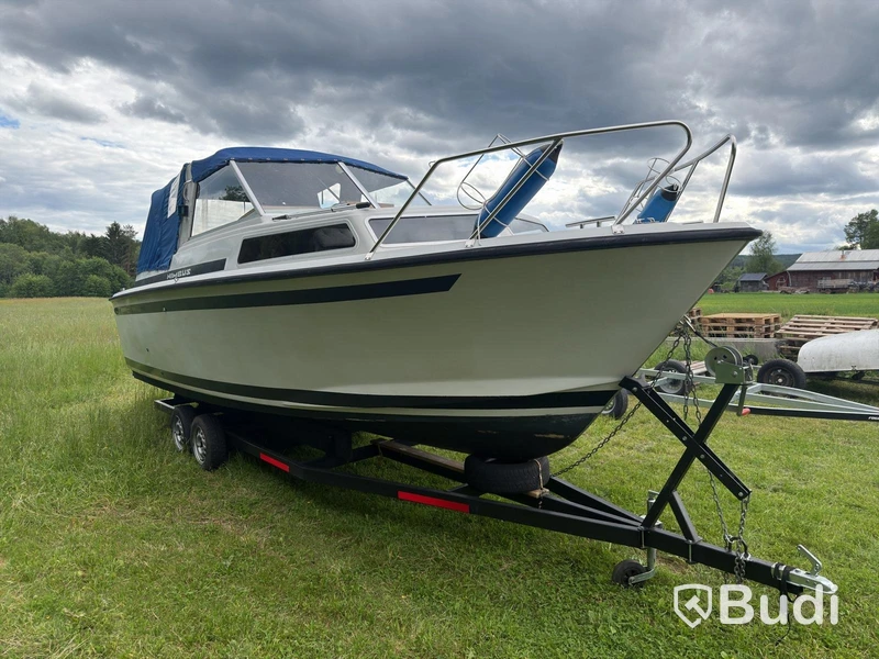 Nimbus 800 Turbo Motorboat – Volvo Penta AQD40A | Trailer included | 1981