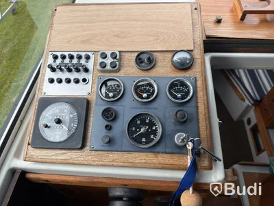 Nimbus 800 Turbo Motorboat – Volvo Penta AQD40A | Trailer included | 1981