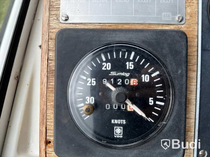 Nimbus 800 Turbo Motorboat – Volvo Penta AQD40A | Trailer included | 1981