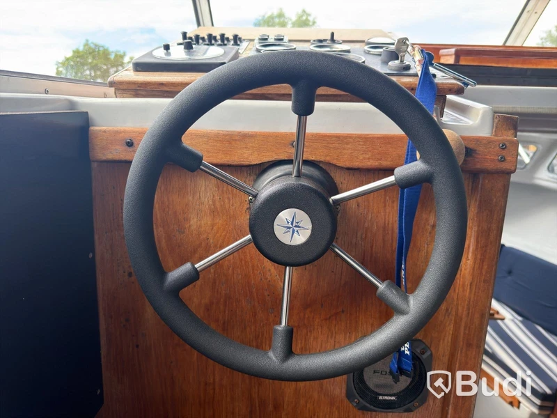 Nimbus 800 Turbo Motorboat – Volvo Penta AQD40A | Trailer included | 1981