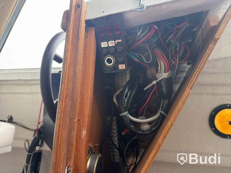 Nimbus 800 Turbo Motorboat – Volvo Penta AQD40A | Trailer included | 1981