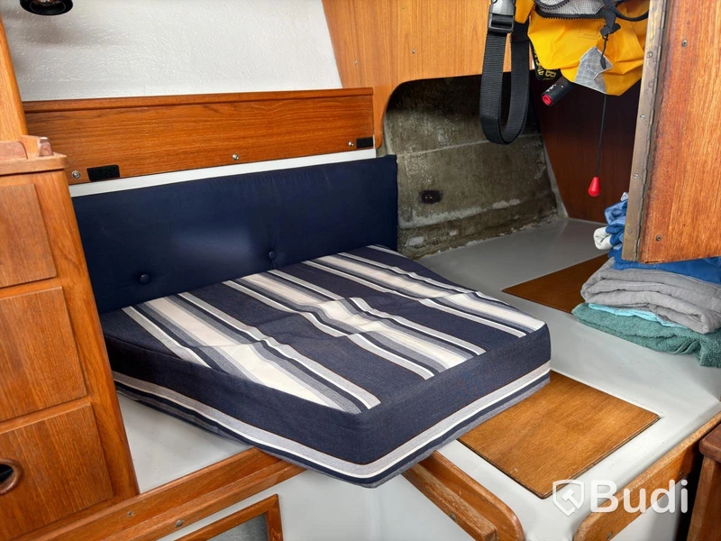 Nimbus 800 Turbo Motorboat – Volvo Penta AQD40A | Trailer included | 1981