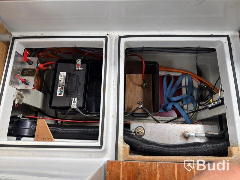Nimbus 800 Turbo Motorboat – Volvo Penta AQD40A | Trailer included | 1981