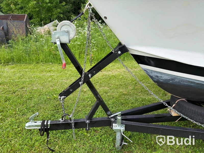 Nimbus 800 Turbo Motorboat – Volvo Penta AQD40A | Trailer included | 1981