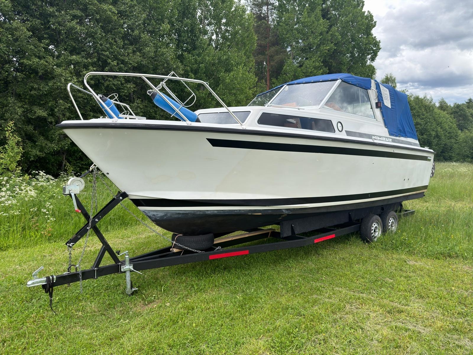 Nimbus 800 Turbo Motorboat – Volvo Penta AQD40A | Trailer included | 1981