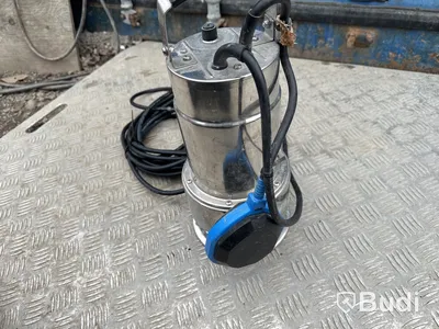 Dränkbar vattenpump Biltema