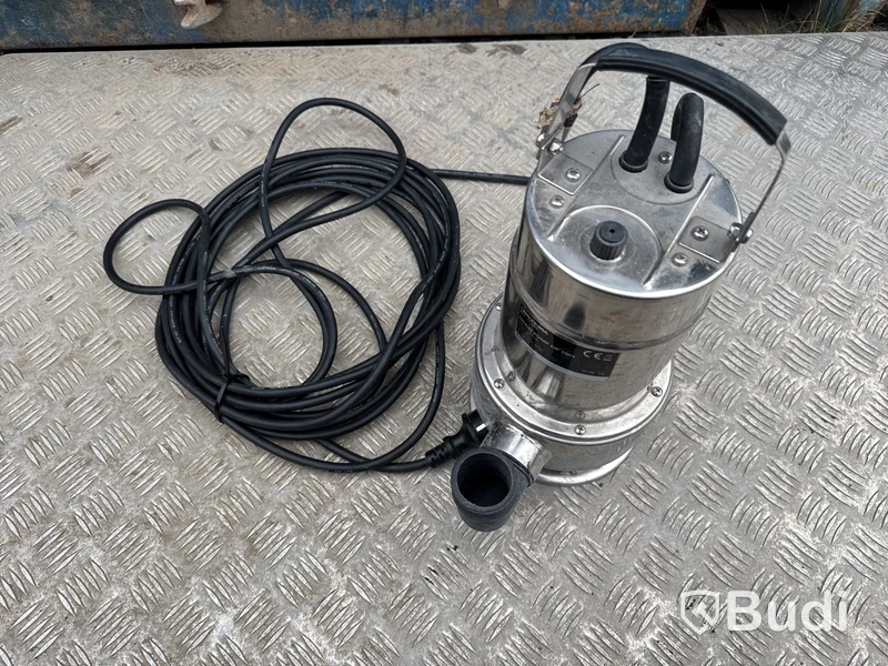 Dränkbar vattenpump Biltema