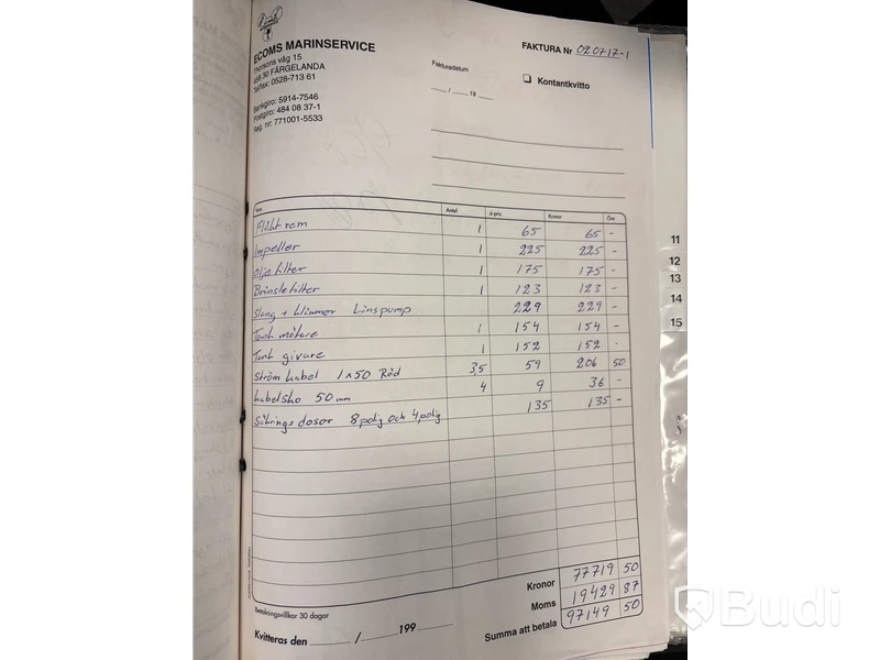 Kabinbåt Bever 740 med "ny" motor och vagn Längd (m): 7,4