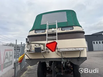 Kabinbåt Bever 740 med "ny" motor och vagn Längd (m): 7,4
