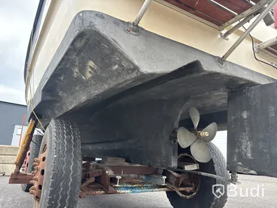 Kabinbåt Bever 740 med "ny" motor och vagn Längd (m): 7,4
