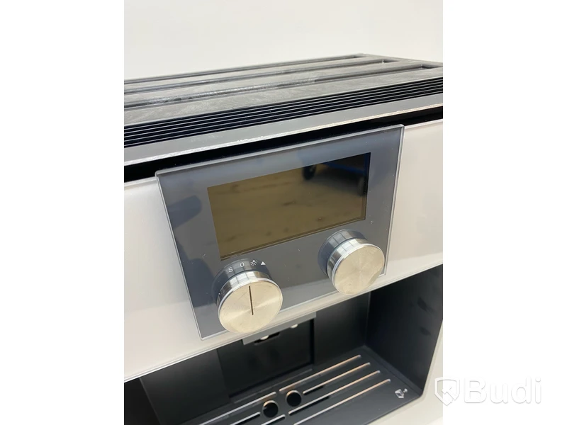 Kaffemaskin Gaggenau CMP250132 Serie 200, helautomatisk, silver.
