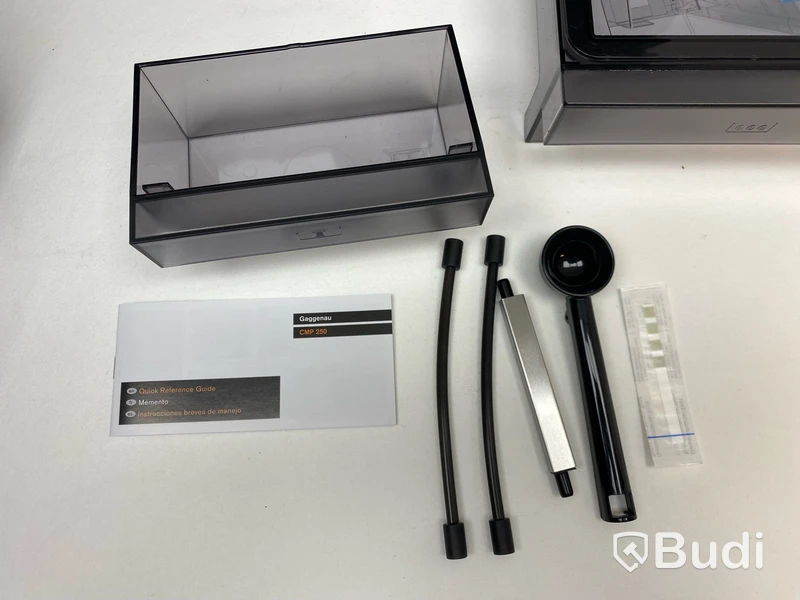 Kaffemaskin Gaggenau CMP250132 Serie 200, helautomatisk, silver.