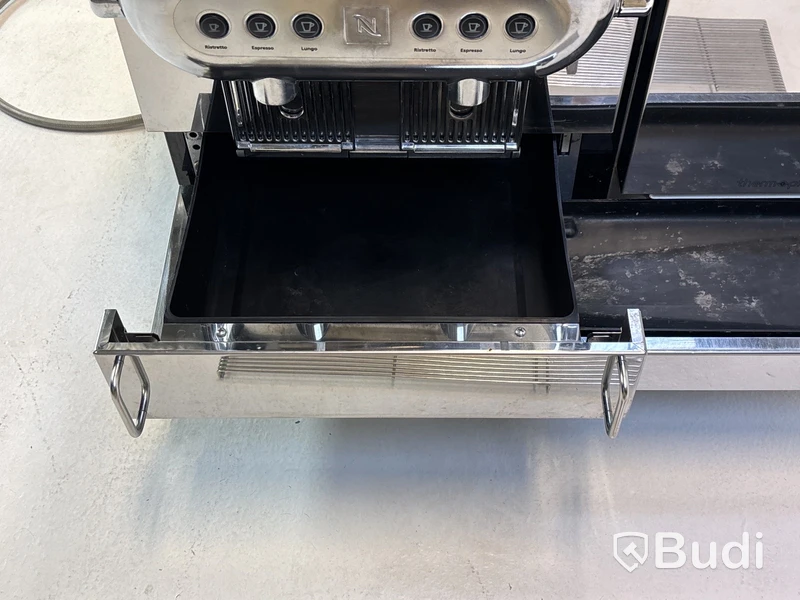 Kaffemaskin / Espressomaskin NESPRESSO Aguila 220 PRO