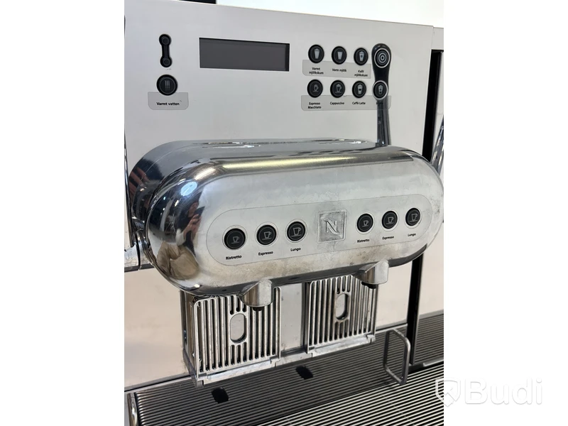 Kaffemaskin / Espressomaskin NESPRESSO Aguila 220 PRO