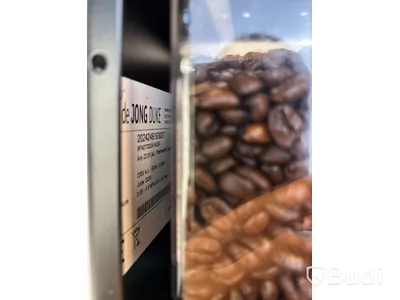 Kaffemaskin De Jong Duke Avy och skåp med sopkorg