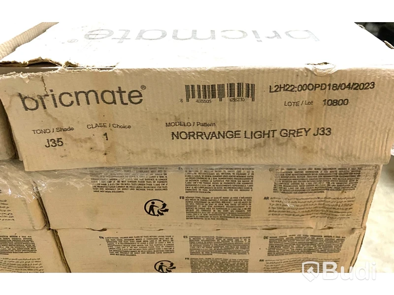 18,37 kvm Kakel Bricmate J33 NORRVANGE LIGHT GREY 30x30 cm, shade J35
