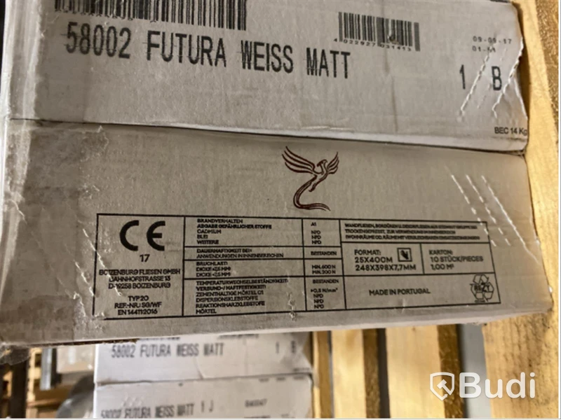 19 kvm Kakel Bricmate, 58002 Futura Vit Matt, 25x40 cm