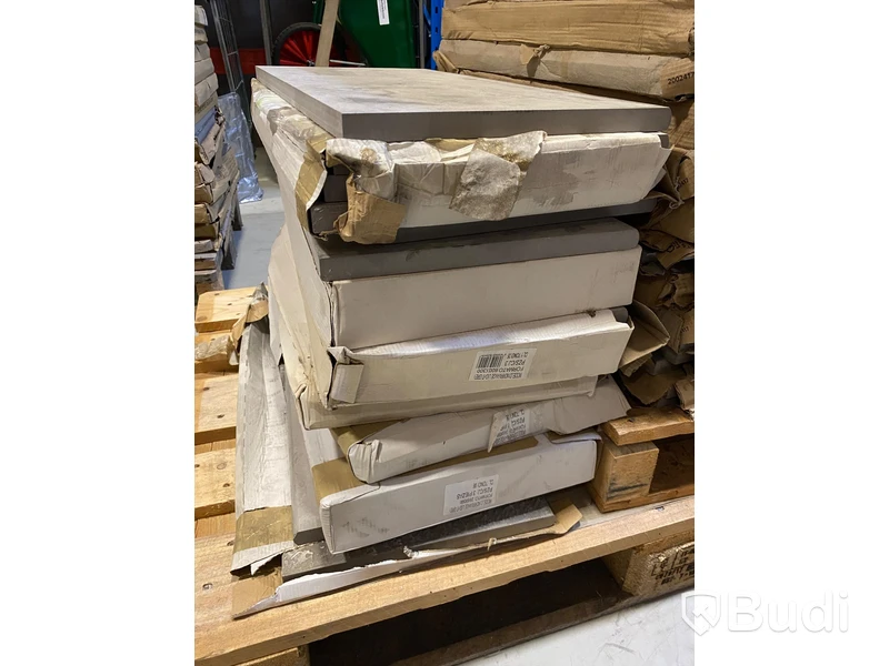 18 st. plattor Z NORRVANGE LIGHT GREY POOLSIDE/STEP 30X60 CM, SHADES 05 och 06, UTOMHUS