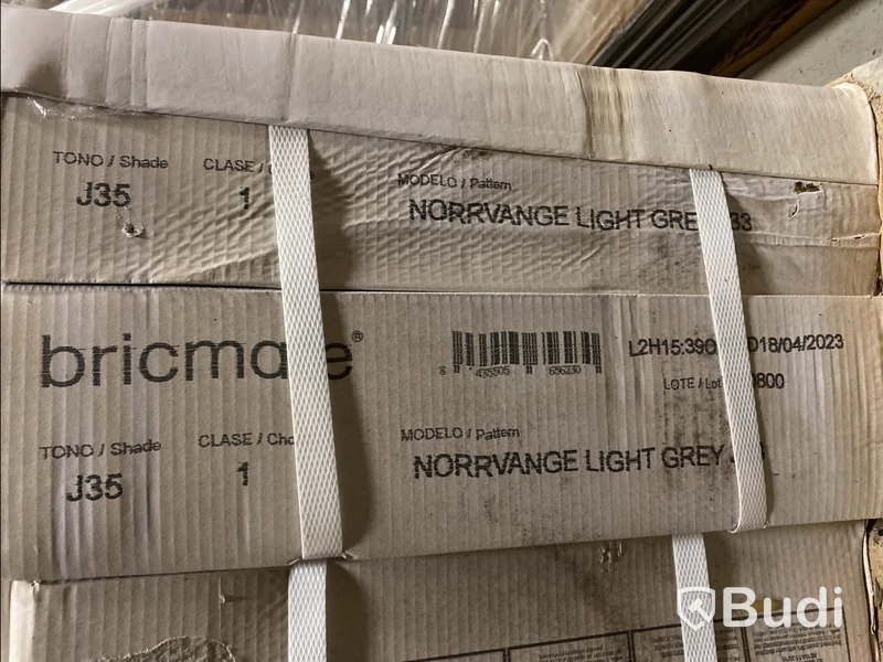 ca 33,55 kvm Kakel Bricmate J33 NORRVANGE LIGHT GREY 30x30 cm, shade J35