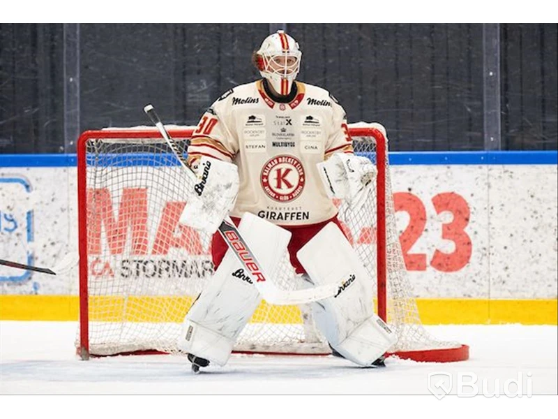 #30 Collin Delia - Borta