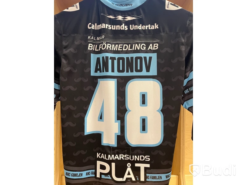 #48 Antonov - Mustaschkampen