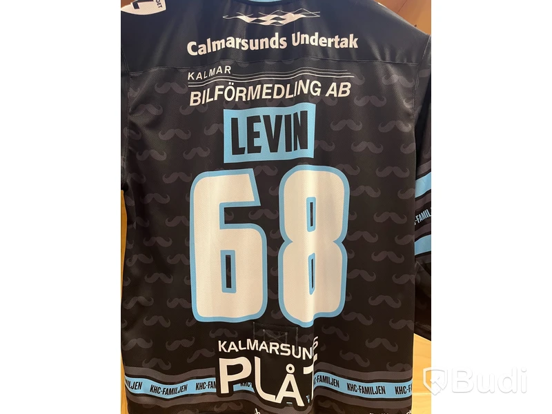 #68 Levin - Mustaschkampen