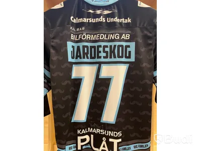 #77 Jardeskog - Mustaschkampen