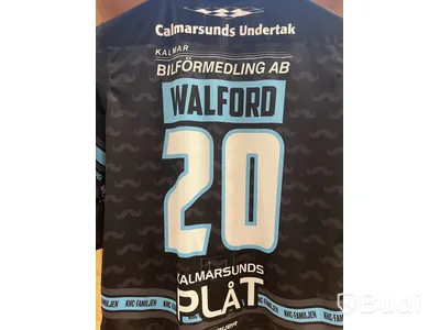 #20 Walford - Mustaschkampen