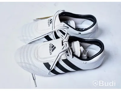 Skor - Adidas Kampsport stl. 38