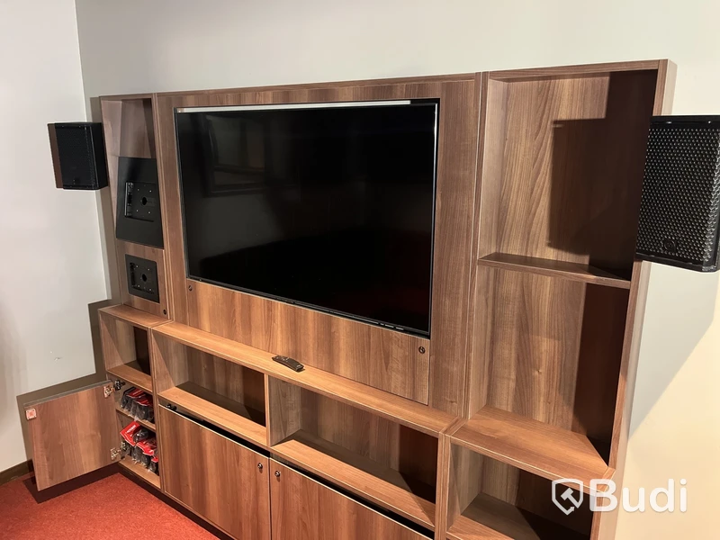 Allt i rummet - inkl. Samsung 55” TV