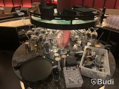 Allt löst i baren, glas & bartillbehör