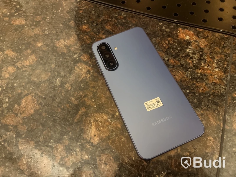 1 st. 1st Mobiltelefon, Samsung Galaxy A17 – 128 GB