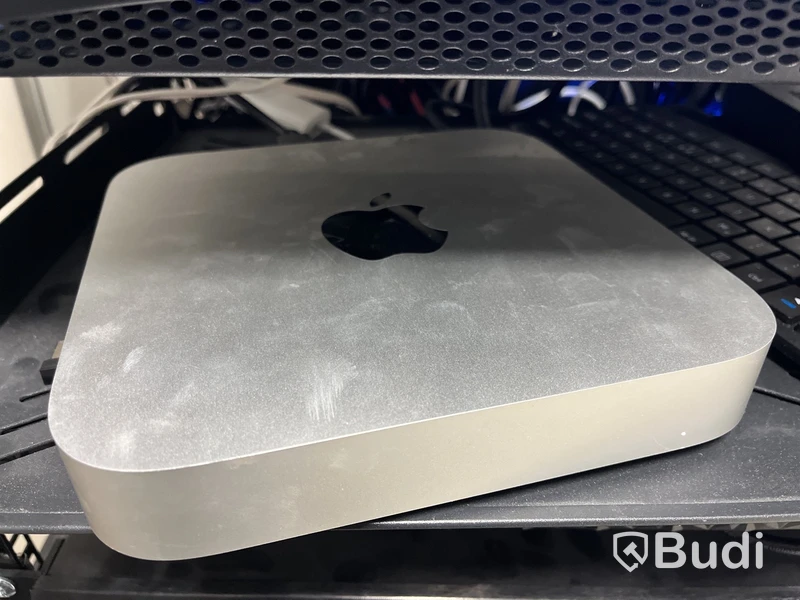Datorskärm & MacMini M2 2023
