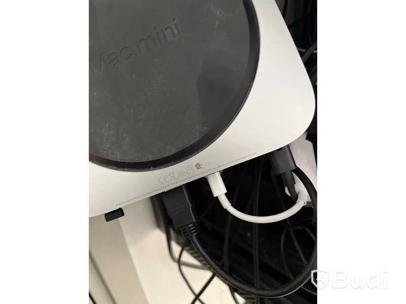 Datorskärm & MacMini M2 2023
