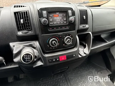 Peugeot Boxer 335  Volymskåp, bakgavellyft (163hk) -2019 Endast 7600 mil!