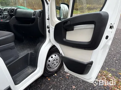 Peugeot Boxer 335  Volymskåp, bakgavellyft (163hk) -2019 Endast 7600 mil!