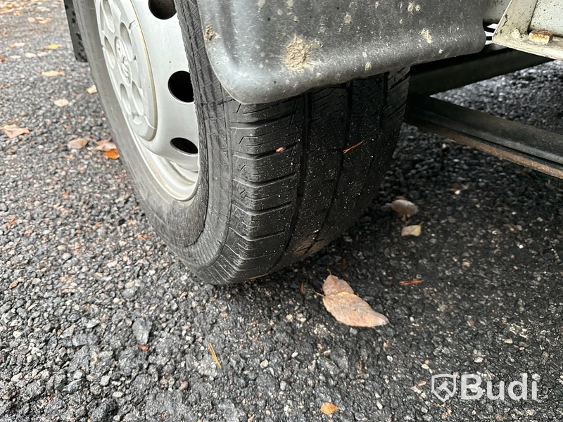 Peugeot Boxer 335  Volymskåp, bakgavellyft (163hk) -2019 Endast 7600 mil!