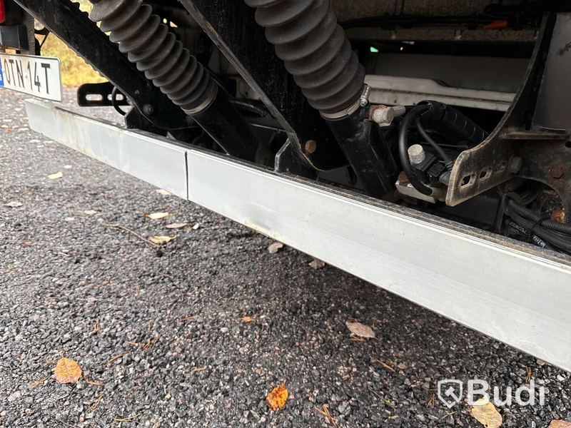 Peugeot Boxer 335  Volymskåp, bakgavellyft (163hk) -2019 Endast 7600 mil!