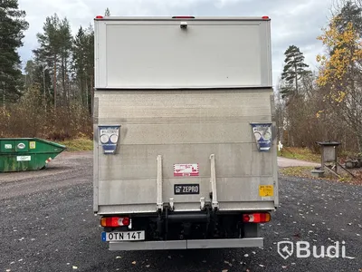 Peugeot Boxer 335  Volymskåp, bakgavellyft (163hk) -2019 Endast 7600 mil!