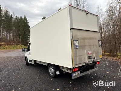 Peugeot Boxer 335  Volymskåp, bakgavellyft (163hk) -2019 Endast 7600 mil!