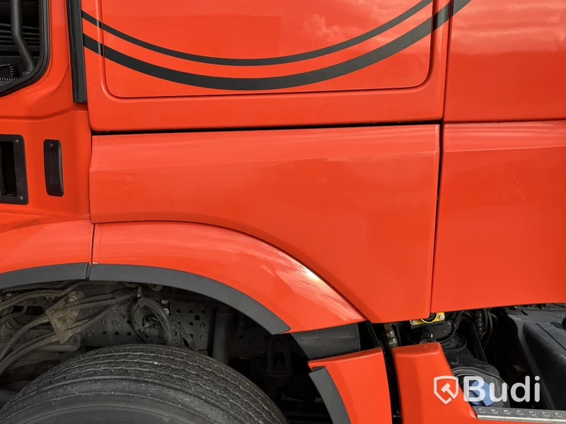 Tridemväxlare Mercedes-Benz Arocs 3758 -2023 | JOAB 24 ton | Plogutrustad