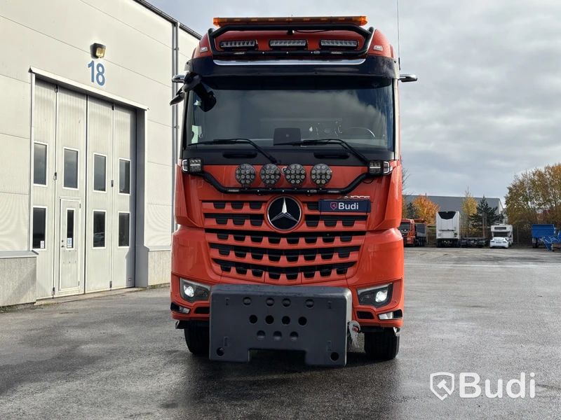 Tridemväxlare Mercedes-Benz Arocs 3758 -2023 | JOAB 24 ton | Plogutrustad