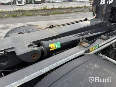 SÅLD Direktförsäljning VIA DNB Tridemväxlare Mercedes-Benz Arocs 3758 -2023 | JOAB 24 ton | Plogutrustad
