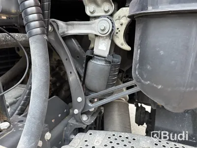 SÅLD Direktförsäljning VIA DNB Tridemväxlare Mercedes-Benz Arocs 3758 -2023 | JOAB 24 ton | Plogutrustad