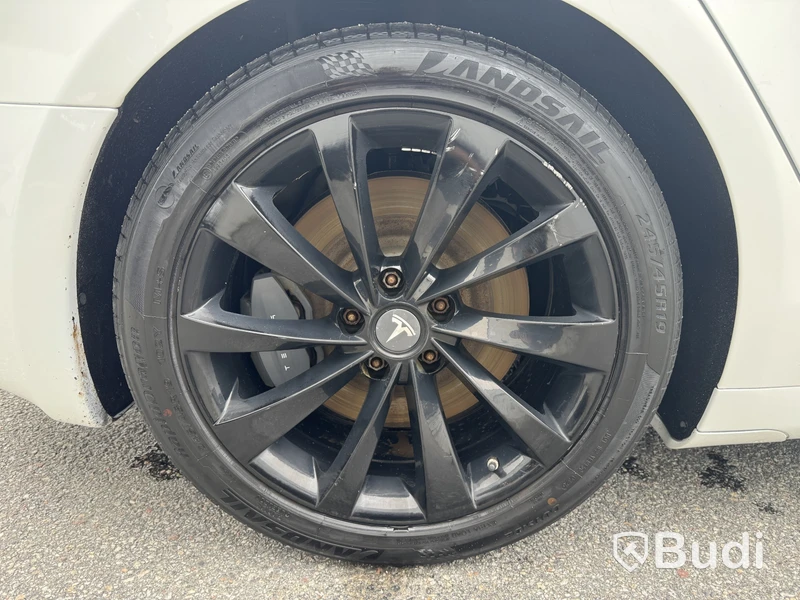 Tesla Model S Long Range AWD -2019 | Nytt batteri