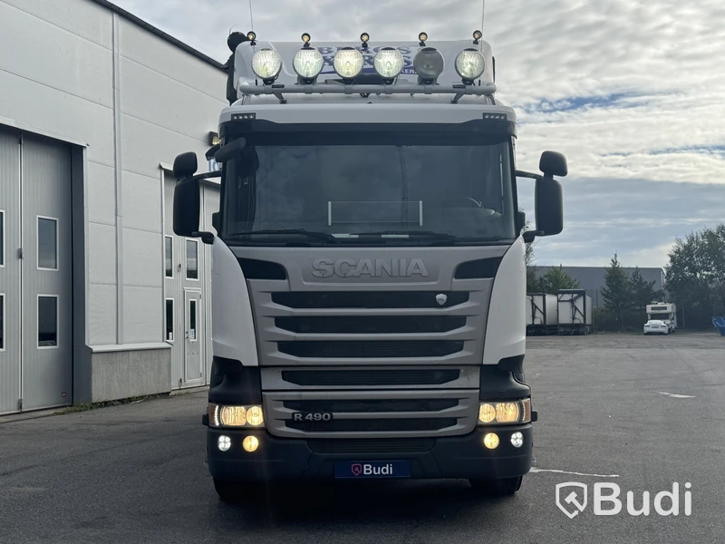 Flisbilsekipage Scania R490 LB 6X2 MNB -2015 | Reparationsobjekt med tillhörande flissläp DGG094