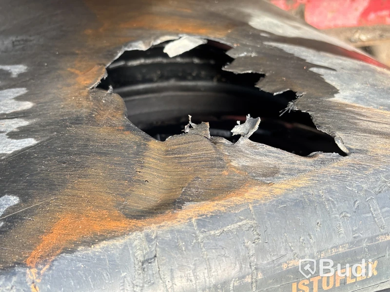 Flisbilsekipage Scania R490 LB 6X2 MNB -2015 | Reparationsobjekt med tillhörande flissläp DGG094