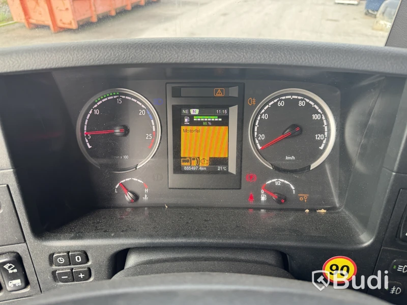Flisbilsekipage Scania R490 LB 6X2 MNB -2015 | Reparationsobjekt med tillhörande flissläp DGG094