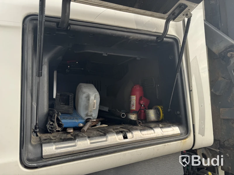 Flisbilsekipage Scania R490 LB 6X2 MNB -2015 | Reparationsobjekt med tillhörande flissläp DGG094